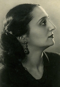 Doluxanova Zara (mezzo-soprano)