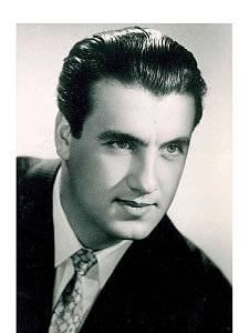 Nikolay Qaurov (bas)