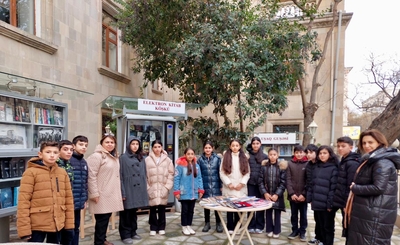 Milli Kitabxananın nəzdində fəaliyyət göstərən Açıq kitabxana-sərbəst mütaliə bölməsində 20 yanvar - Ümumxalq Hüzn Gününə həsr olunmuş tədbir keçirilib. 